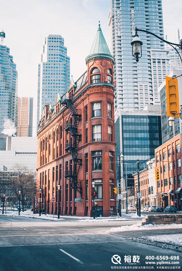 樓宇自控深度解析（概述、功能與優(yōu)勢(shì)、方案及應(yīng)用）