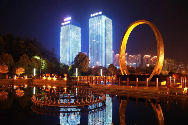 為實(shí)現(xiàn)城市照明節(jié)能，如何部署能源管理系統(tǒng)？(圖1)